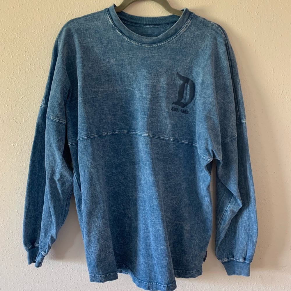 Disneyland Top